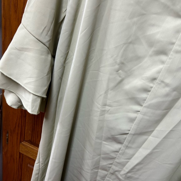 Dress - Picture 3 of 7